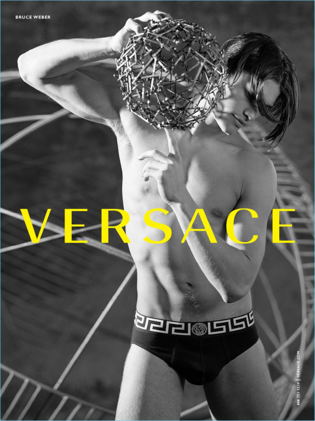 Versace reivindica la igualdad LGTB en su nueva colección 2017/2018