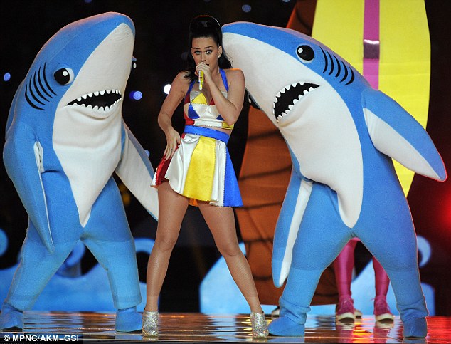 Scott Myrick: El chulazo que escondía Katy Perry debajo del tiburón