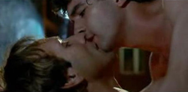 El beso de Cara Delevingne y Paris Jackson y otros besos que dieron visibilidad al colectivo LGTB