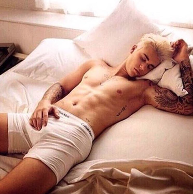 Justin Bieber cada vez más desnudo en Instagram