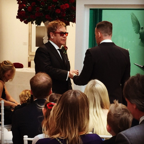 La boda de Elton John fue de todo menos secreta