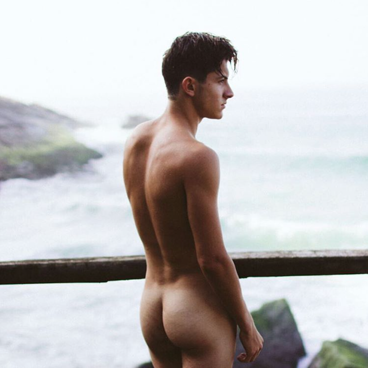 Jonan (Pekín Express) se desnuda en Instagram