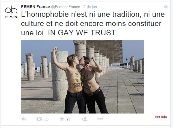 Reducen a patadas a dos activistas de Femen