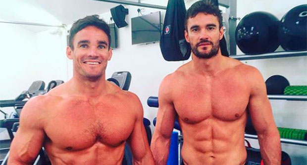Conoce a los hermanos Thom y Max Evans, jugadores de rugby que protagonizaron una sesión de fotos completamente desnudos
