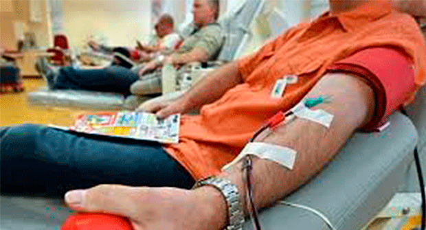 Irlanda levanta parcialmente la prohibición de donar sangre a los gays