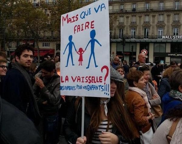 Homofobia multitudinaria en las calles de Francia