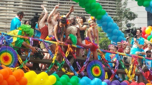 Miguel Ángel Silvestre dedica el final de ‘Sense8’ al público LGTB