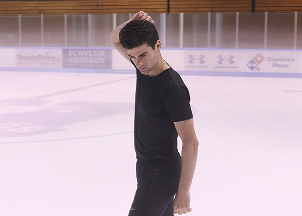 El patinador gay Javier Raya necesita tu ayuda