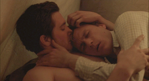 10 papeles gays de película