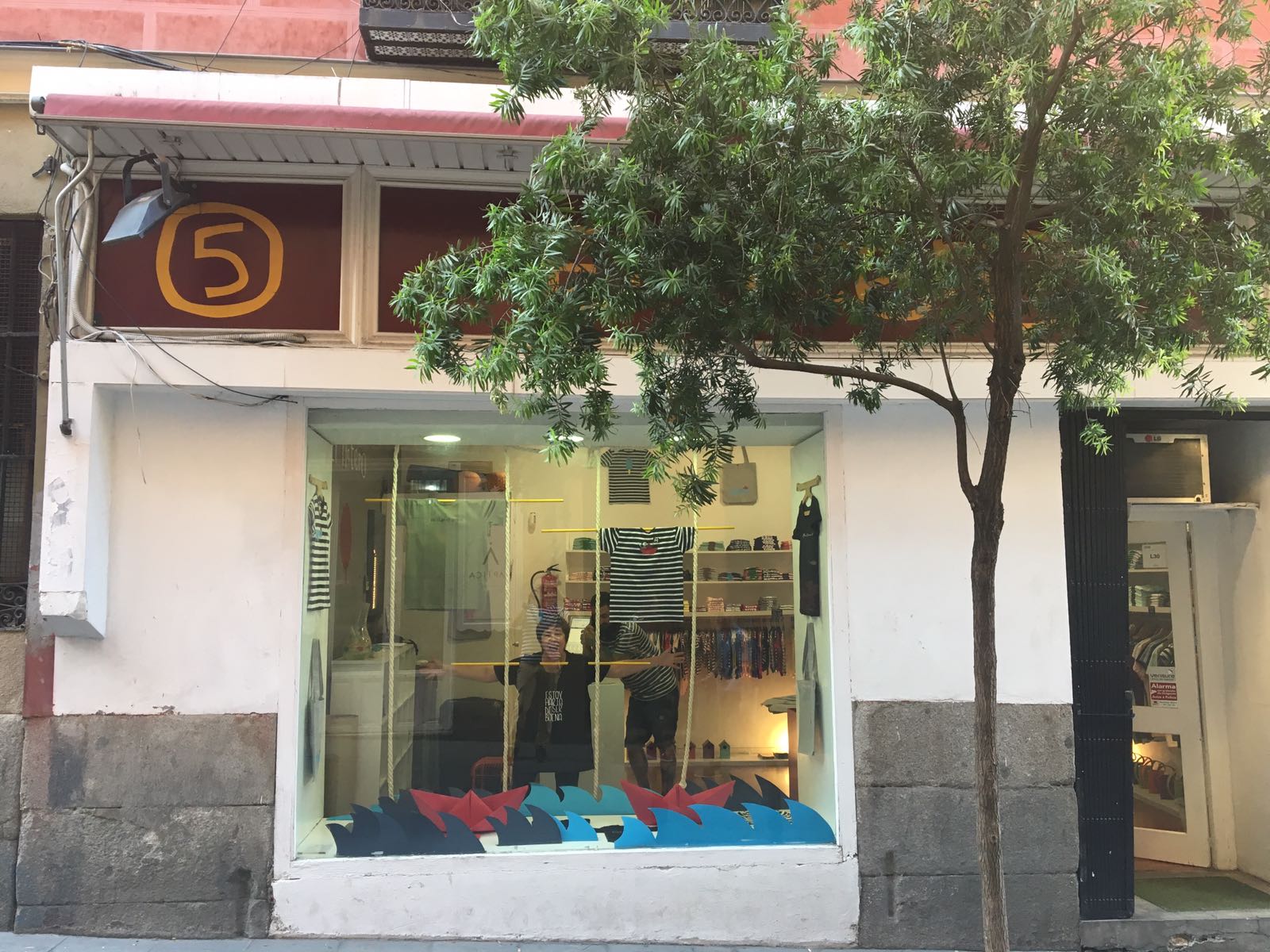 Pilar, de El Tintero, la tienda de camisetas: “Chueca es mi barrio”