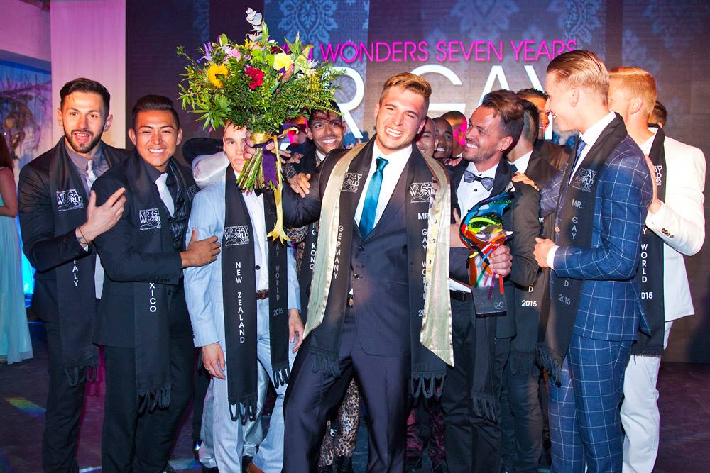 Mr Gay World 2015 renuncia al título