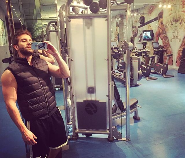 Oda a los bíceps de Pablo Alborán: El cantante revoluciona Instagram con su último vídeo