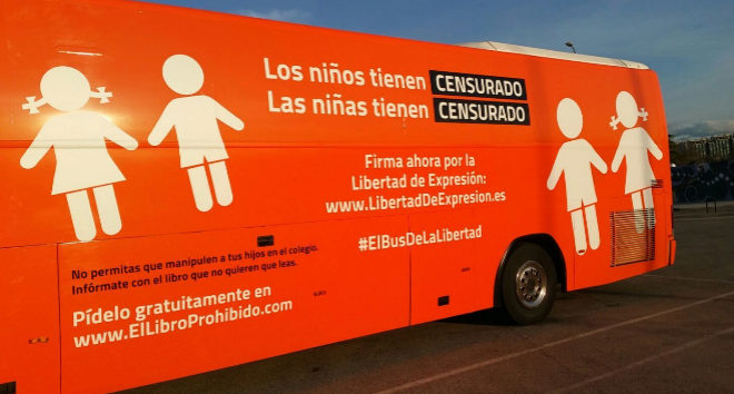 ‘Hazte Oír’ sigue sembrando el odio con un tercer autobús transfóbico