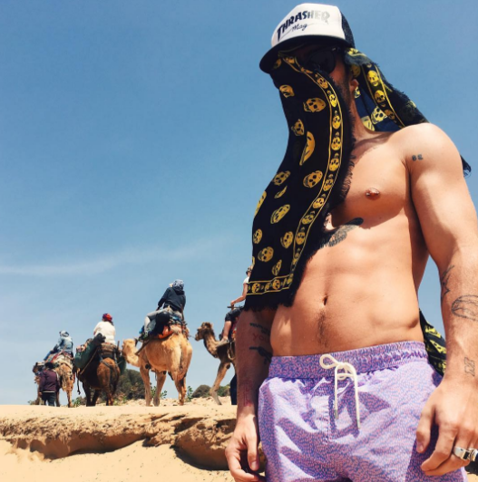 Pelayo Díaz vive su Semana de Pasión más sexy en Marruecos