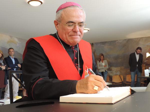 Archivadas las denuncias contra el obispo de Córdoba por homofobia