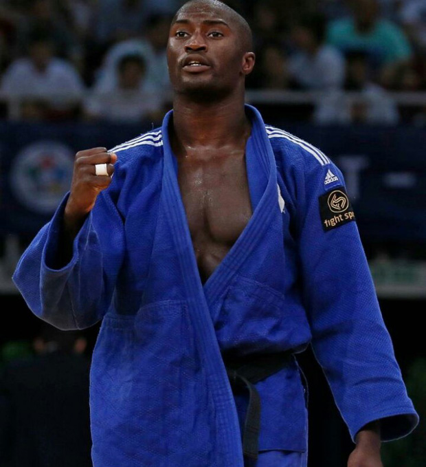 Célio Dias, judoka portugués, se desnuda