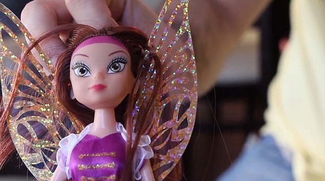 ¿Es esta la primera muñeca transexual del mundo?