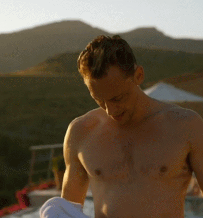 Tres nuevas excusas para desnudar a Tom Hiddleston