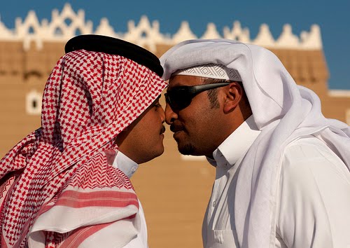 Gay en A. Saudí: cárcel por tener fotos desnudo