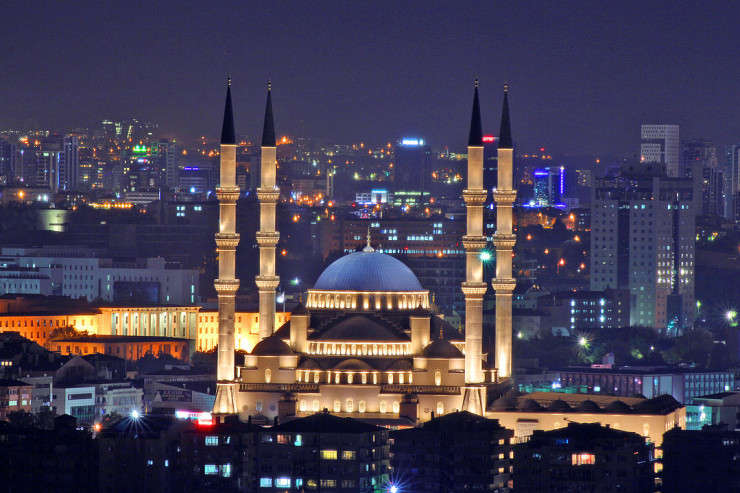 La capital de Turquía prohíbe la vida LGTBI hasta “nuevo aviso”