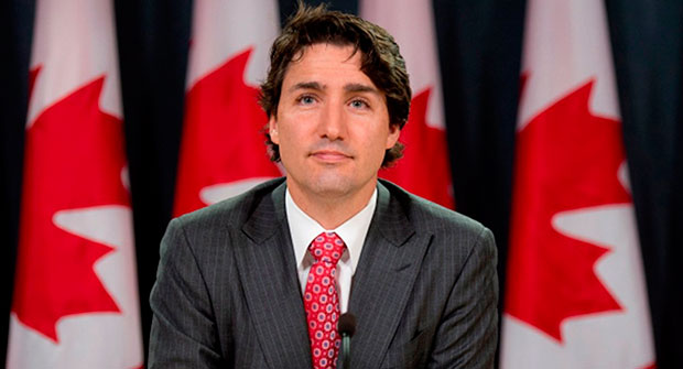 El primer ministro de Canadá pide perdón emocionado al colectivo LGTB