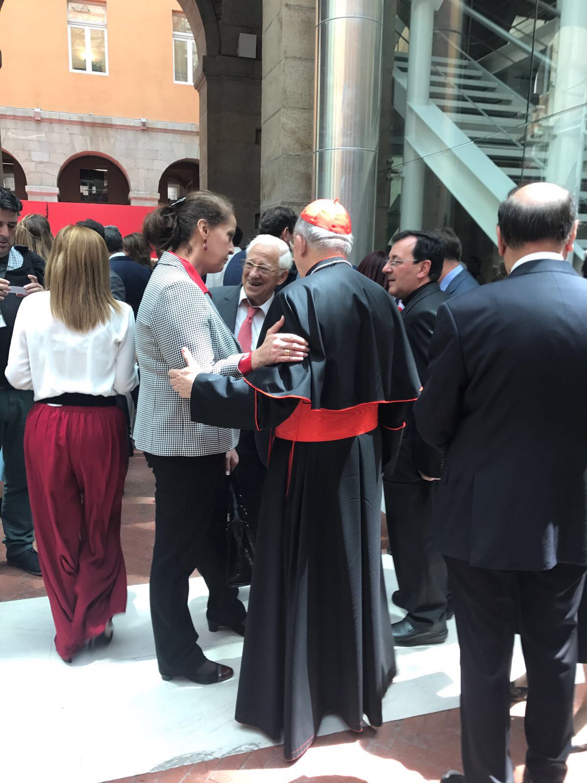 ¿Qué le dijo Carla Antonelli al cardenal de Madrid, Carlos Osoro?