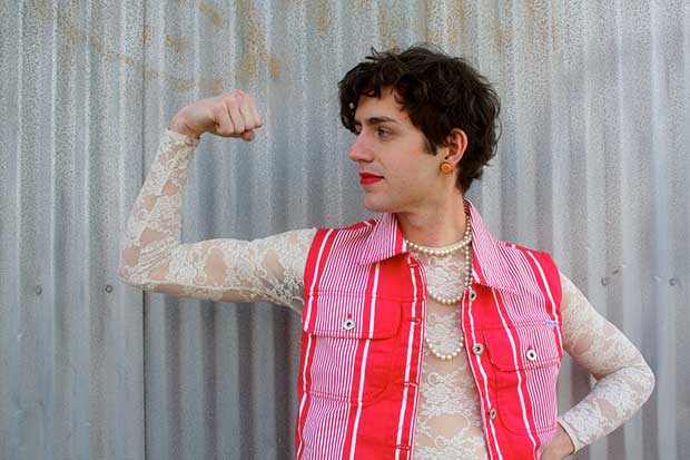 Ezra Furman: "Más que bisexual, soy pansexual"