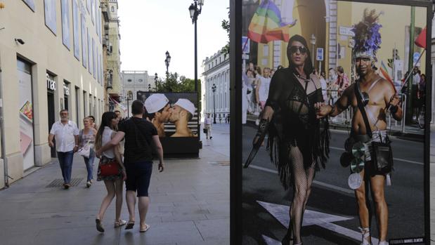 Sevilla se escandaliza con una exposición LGTB
