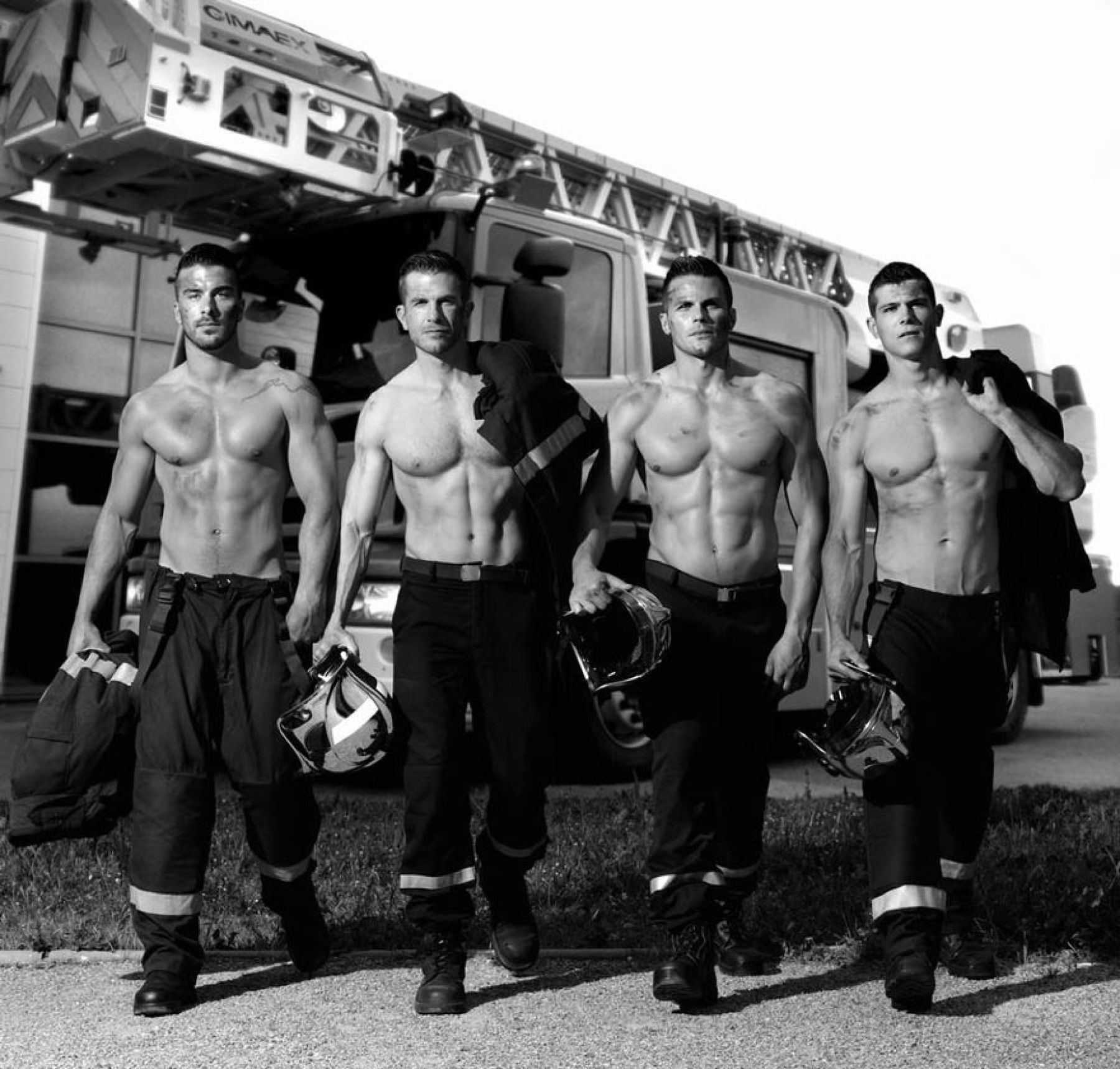 Por esta causa se desnudan los bomberos franceses