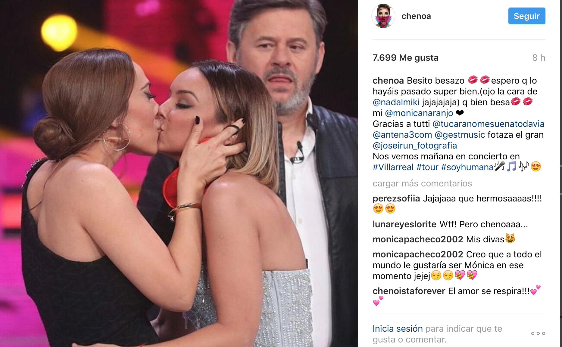 Mónica Naranjo y Chenoa, apasionado beso ante Micki Nadal
