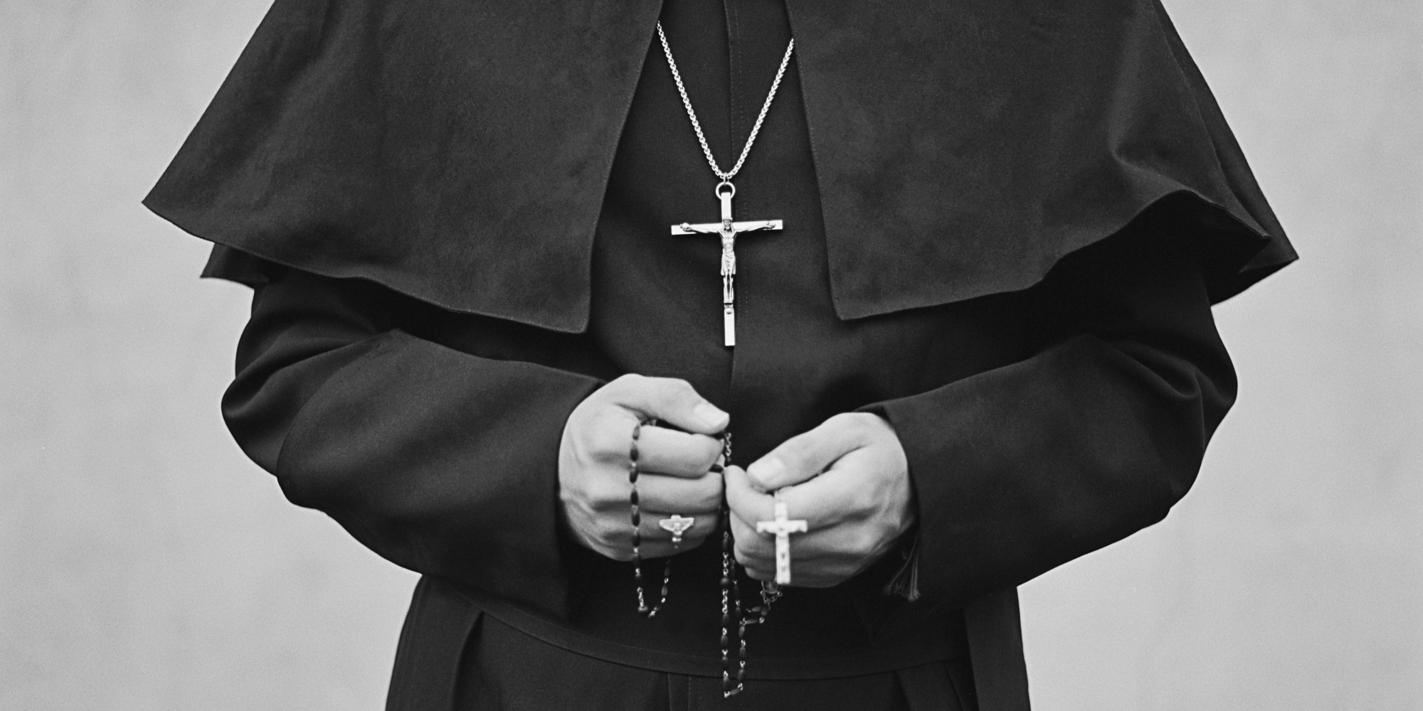 Revelan documentos sobre orgías y prostitución gay entre sacerdotes italianos