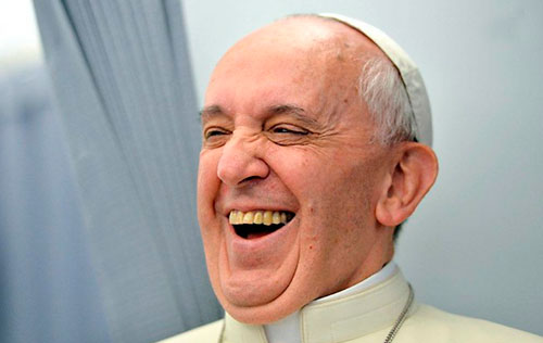 El Papa se quita la careta y apoya la homofobia