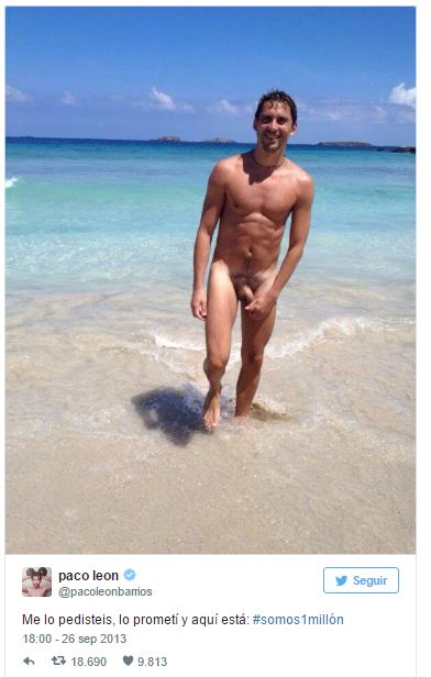 Paco León se fotografía desnudo de una manera muy curiosa