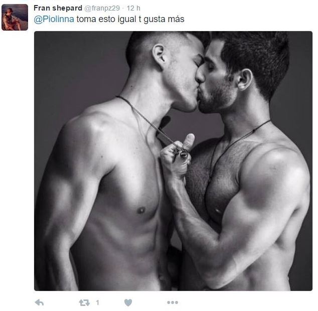 Una usuaria de Twitter se dedica a insultar a la comunidad gay