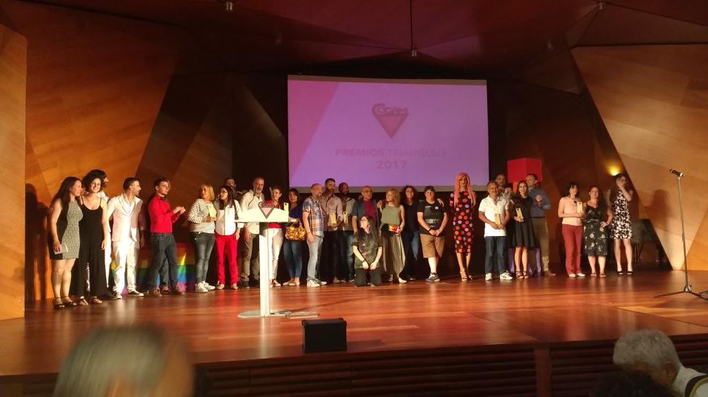 Shangay recibe el Premio Triángulo Medio de Comunicación LGTB