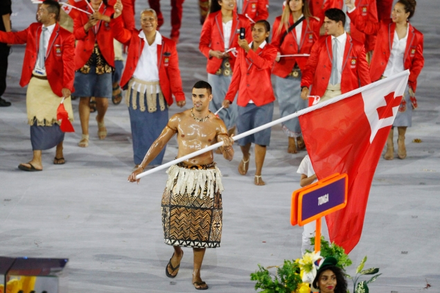 El abanderado de Tonga es el chulazo de los Juegos Olímpicos