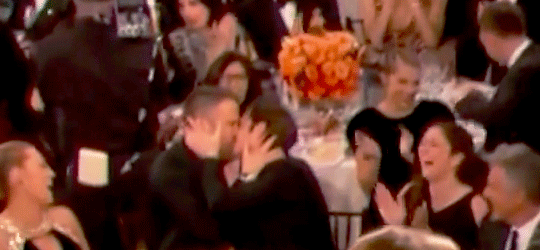 Se entregan los Globos de Oro 2017 con “beso gay” incluido