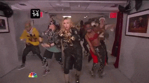 Madonna rodeada de artistas en su nuevo vídeo