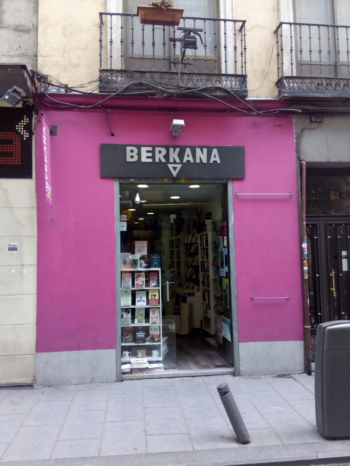 Berkana, la librería que bautizó a Chueca como barrio gay hace 25 años