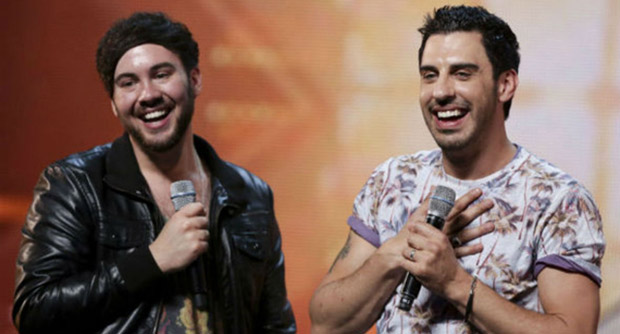 Una pareja gay triunfa en el Factor X británico
