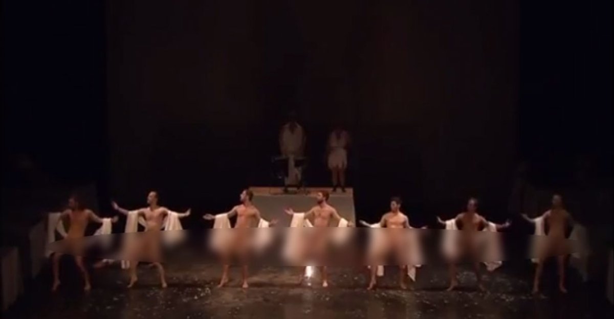 Esta danza de hombres desnudos te dejará loco