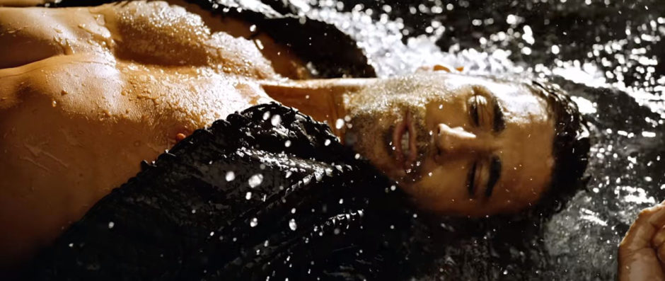 Miguel Ángel Silvestre en el nuevo videoclip de Jennifer Lopez, ‘El Anillo’