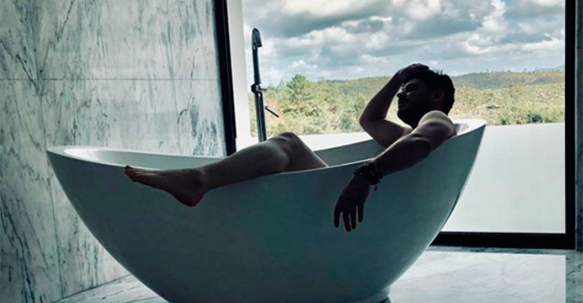 Cepeda saca nuevo single y se desnuda en sus redes sociales