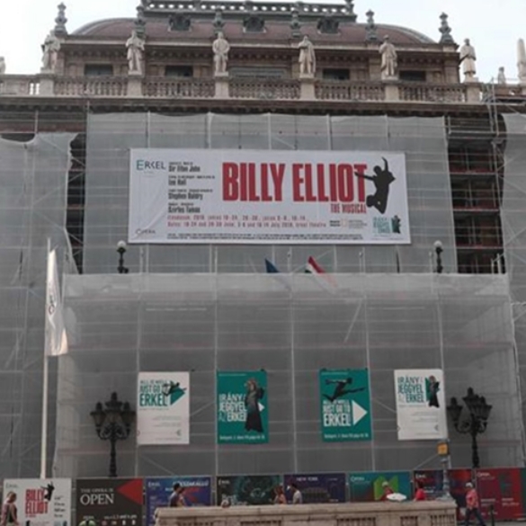 Homofobia en Budapest: prohíben 'Billy Elliot' porque "incita a la homosexualidad"