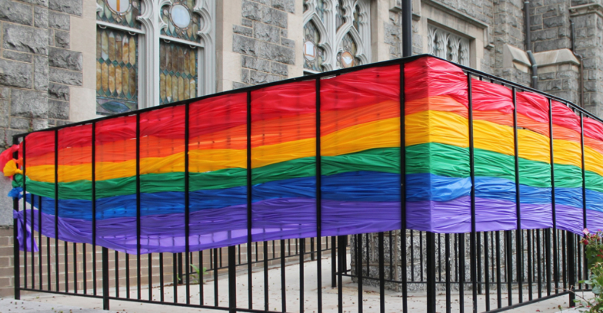 La Iglesia de Escocia lucha por permitir matrimonios homosexuales en sus iglesias