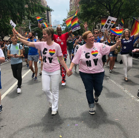 Cynthia Nixon proclama con orgullo que su hijo es transgénero