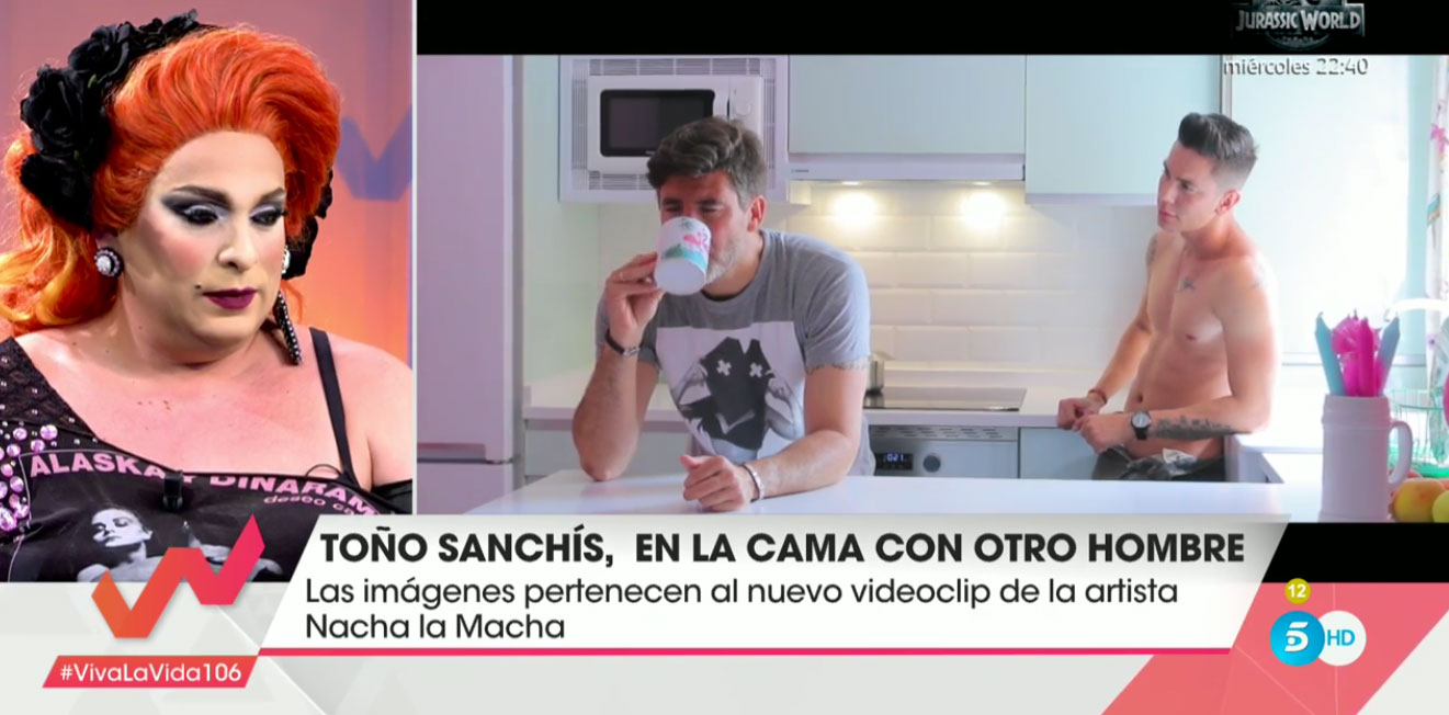 Toño Sanchís y el vídeo en el que se acuesta con un actor porno gay. 