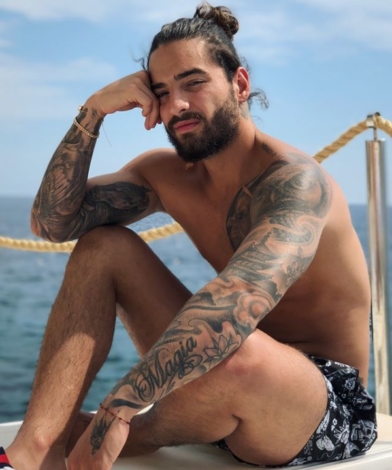 El sexy marinero Maluma, dispuesto a alegrarnos el verano (y lo consigue)
