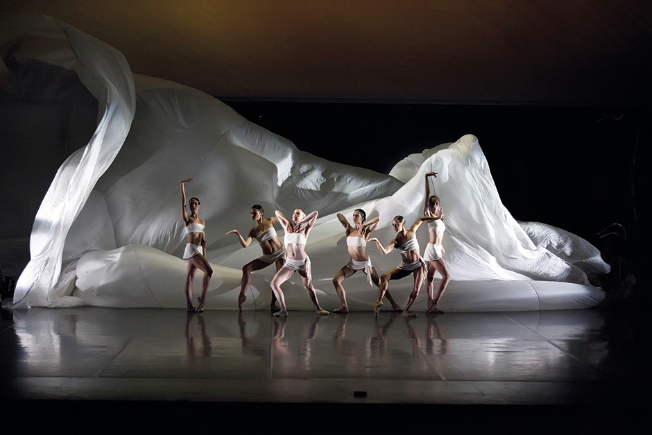 Víctor Ullate: "Sería importante que el mundo de la danza estuviera más unido"