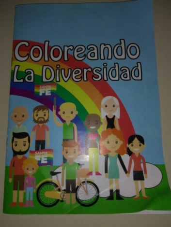 Ultracatólicos alertan del ‘lobby totalitario LGTB que se quiere imponer' en los libros infantiles